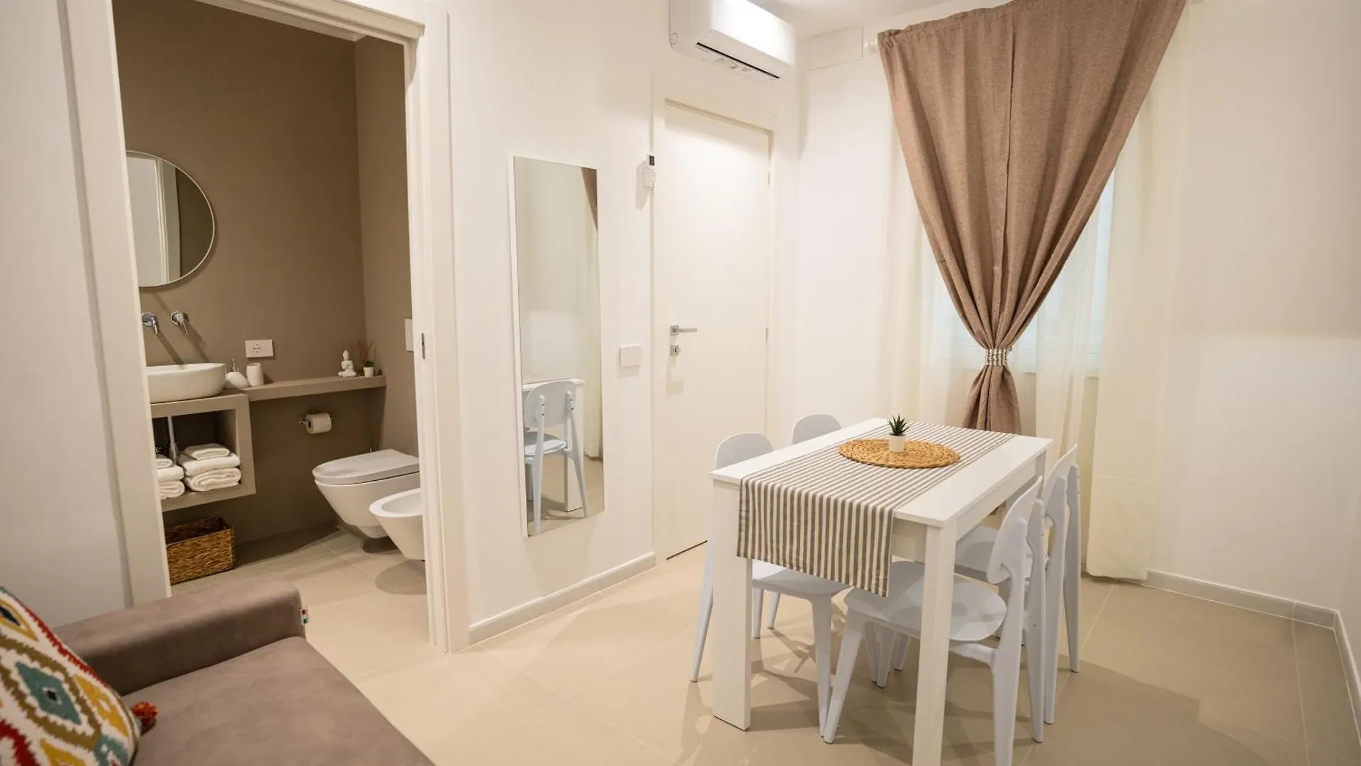 Apartament Dalmazia 38 Bari